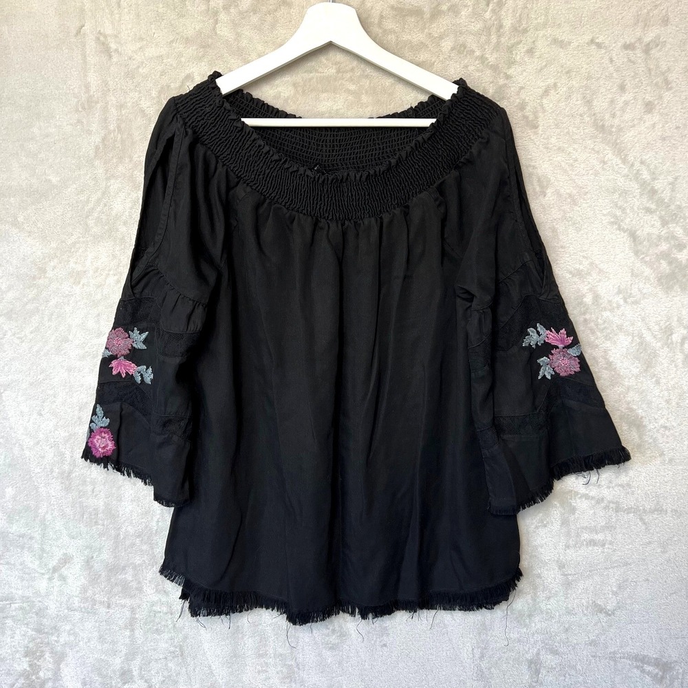 Billy‎ T Womens Large Cold Shoulder Peasant Top Black Embroidered Floral Raw Hem